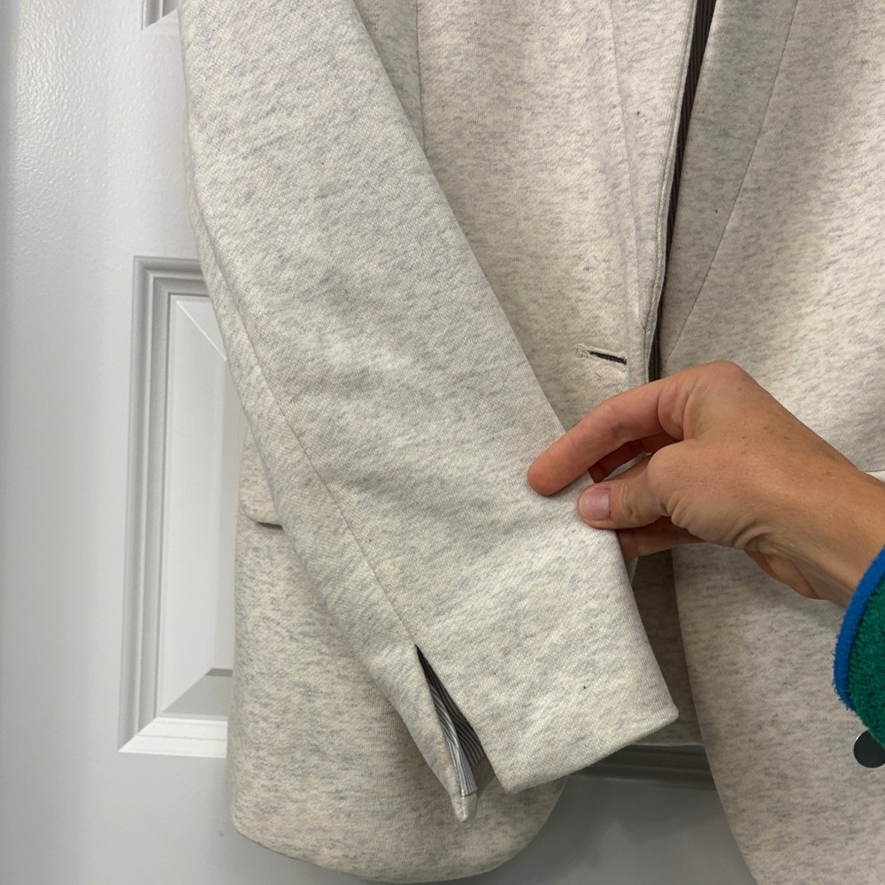 Gibsonlook Women's Blazer - Picture 4 of 5